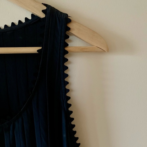 Deep Dark Navy Silk Club Monaco Dress, size 4 - Picture 4 of 6